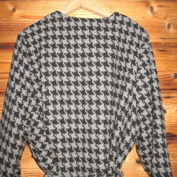 NWOT Gray Wrap Coat Jacket - Picture 6 of 7